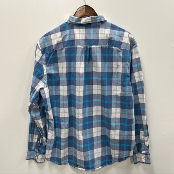 American Eagle | Blue Plaid Button Down Shirt Classic Fit - Picture 2 of 4